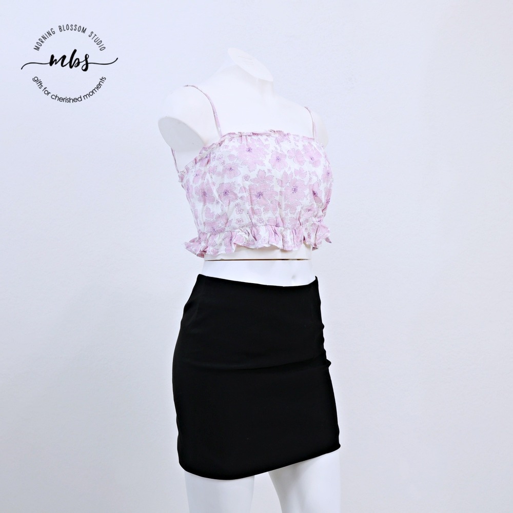 NIB Sky to Moon Floral Spaghetti Strap Tie-Back Ruffle Top White Pink Women L